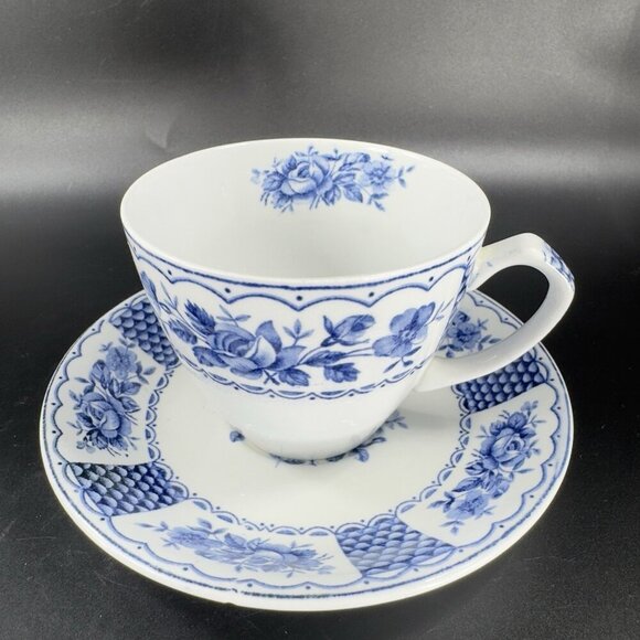 Alfred Meakin Melody Blue White Porcelain Tea Cup and Saucer Set England VTG - Picture 6 of 11